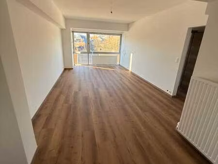 appartement 2 chambres  la louvière  epc c