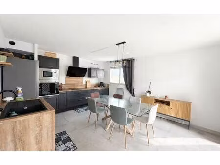 location appartement  m² t-3 à carcassonne  620 €