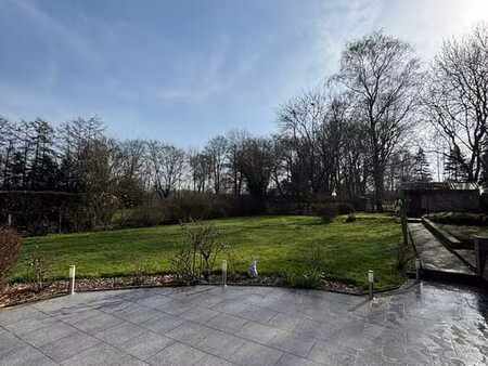 ? villa 4 façades style fermette – 215 m² – besonrieux ?