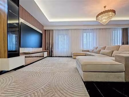 superbe duplex 3 chambres. peb a !