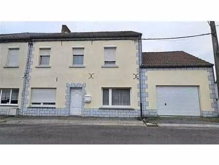 maison 3 façades avec grand garage