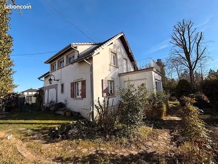 maison 5 pièces 139 m²