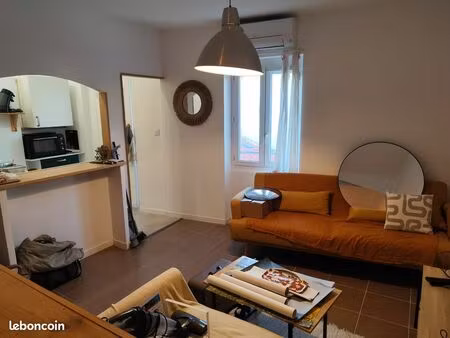 location studio meublé la plaine