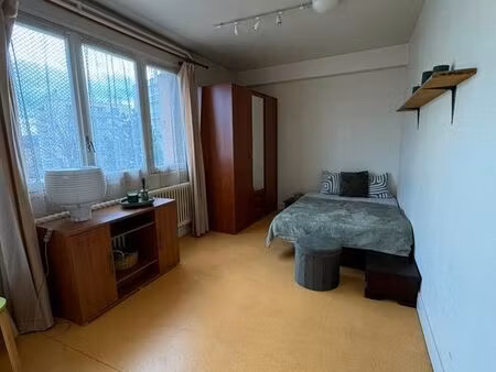 studio + cuisine séparée