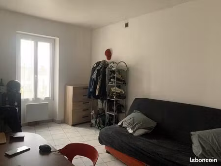 grand studio lumineux