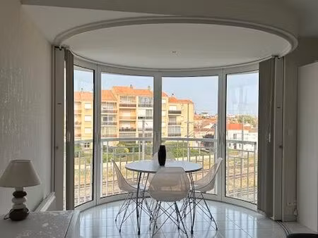 t1 bis /grand studio disp0 de suite  meublé à l année lngue durée garage  proche de tout