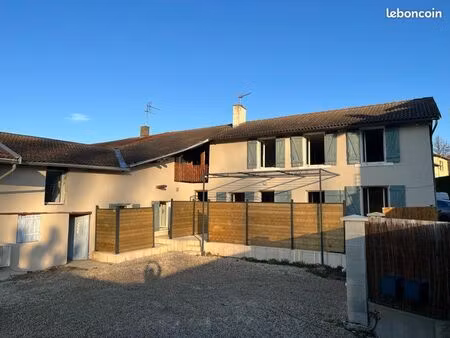appartement lumineux meublé – 3 pièces – 65 m2 – genay – proche commodités