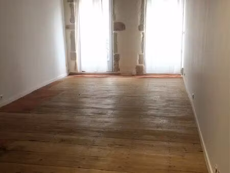 loue t3 centre ville auxonne 90m2