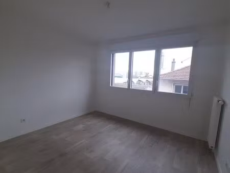 appartement 3 pièce (aubervilliers)