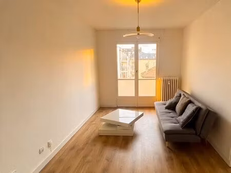 centre aix-les-bains – t3 bis de 68m² rénové
