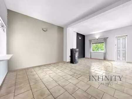 spacieux bungalow -2f - 3ch - elec. conf - terrasse -jardin