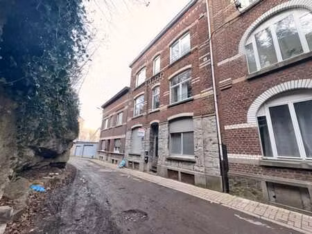 immeuble de rapport composé de 5 appartements autorisés !