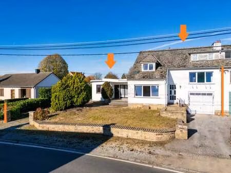 ensemble de 2 maisons! nombreuses possibilités!