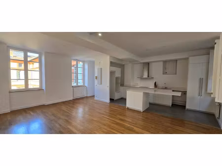 saint georges - appartement t4 dans immeuble de standing