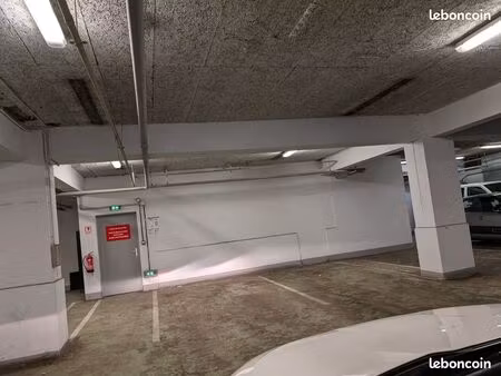 vente place parking vaise