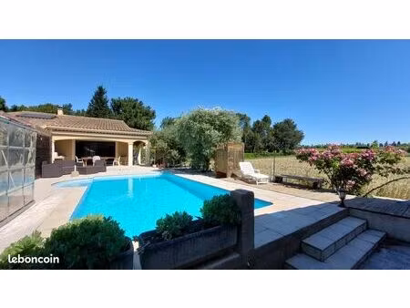 particulier vend maison 160 m² sur terrain 724m2  piscine  pool-house  vue vignes – vedène