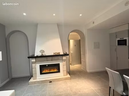 rare à la vente – t3 66 m² rénové – centre-ville – parking privé – 5 min gare