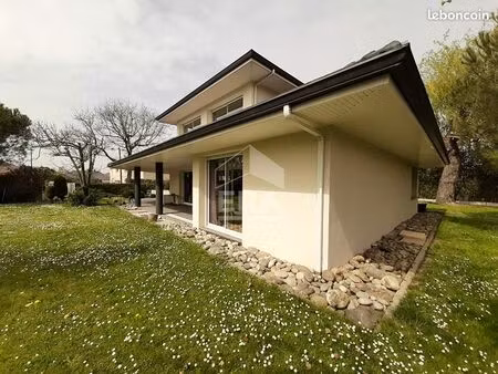maison 4 pièces 170 m²
