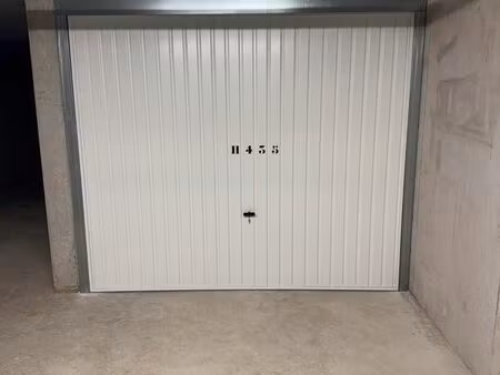 garage simple à vendre saint-genis-pouilly (01630)