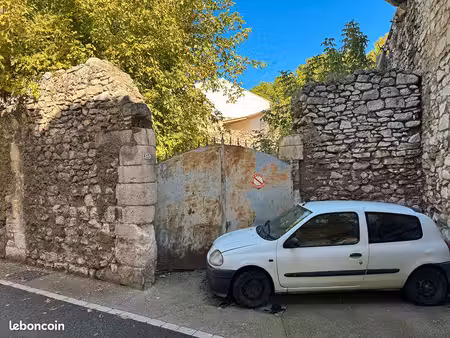 terrain 97 m² orgon