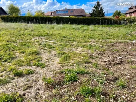 terrain 696 m² bellegarde sur valserine