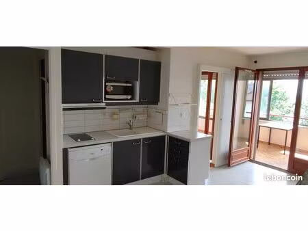 vends appartement et cave à divonne les bains