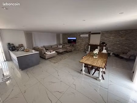 maison familiale rénovée 140m² – piscine – terrain 775m²