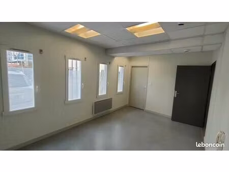 local commercial 670 euros/mois hc – bureaux  professions libérales  … meximieux (25min de