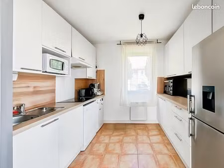 appartement 3 pièces 56 m²