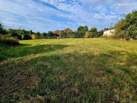 terrain 12 000 m² oulchy le chateau