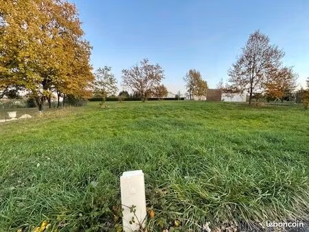 terrain 945 m² donzac