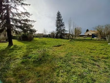 terrain 540 m² la chapelle-saint-laurent