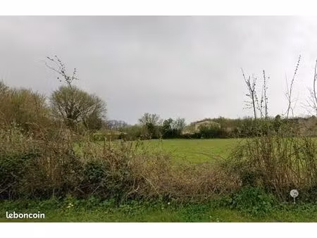 terrain 942 m² la foye monjault