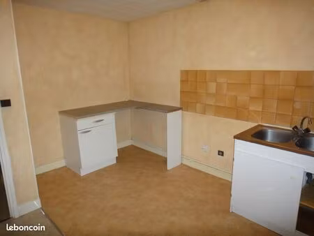 appartement t2 à commentry