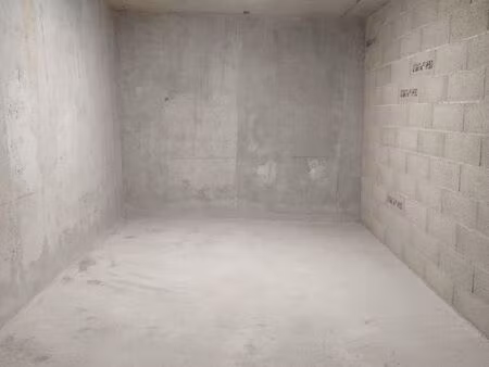 garage a louer ornex