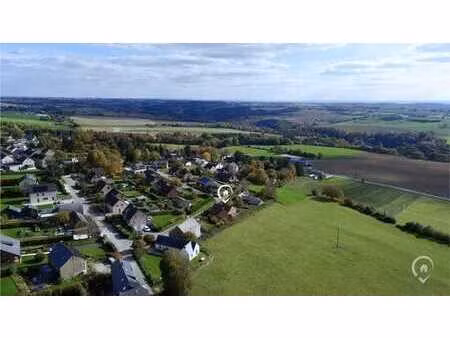 spacieuse ville comprenant 2 logements à vendre à loyers - …