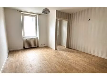 location maison  m² t-4 à alençon  700 €