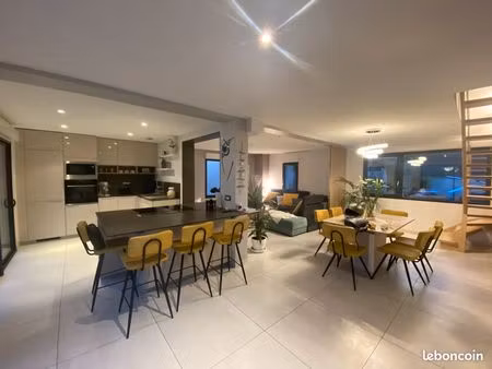 maison meublée (t4-123m²) - jardin/terrasse - thoiry