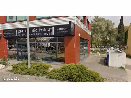 local commercial à louer