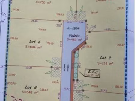 terrain constructible de 750 à senouillac