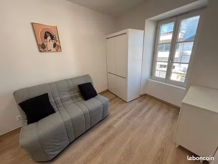 loue studio meublé proche de la brèche à niort - 15m2