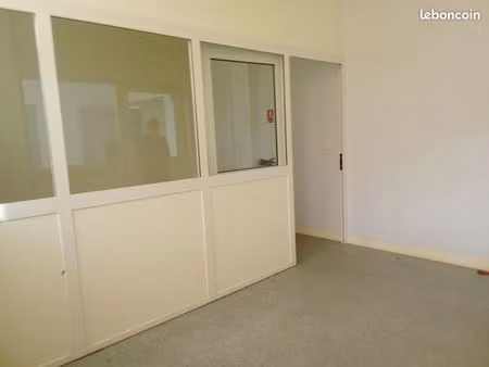 local professionnel / bureau 30m2