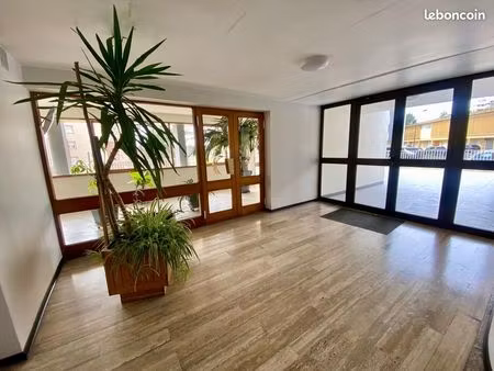 appartement 4 pièces 82 m²