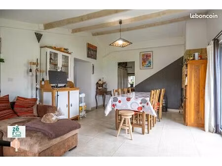propriété 4 pièces 84 m²