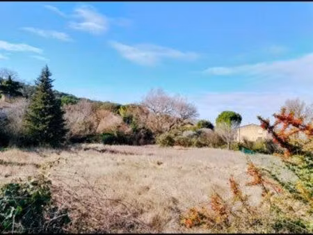 vend terrain bollene idéalement placé
