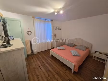 immeuble 5 pièces 106 m²