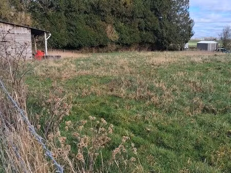 terrain 1055 m² flixecourt