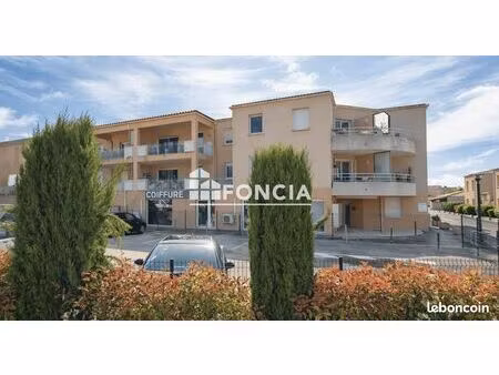 althen-des-paluds appartement de type 2 centre ville