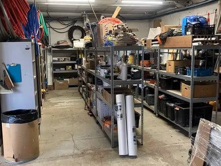 loue dépôt artisan ou commerçant « all inclusive »