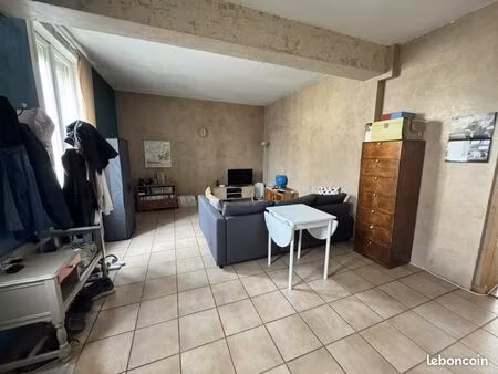 maison 2 pièces 114 m²